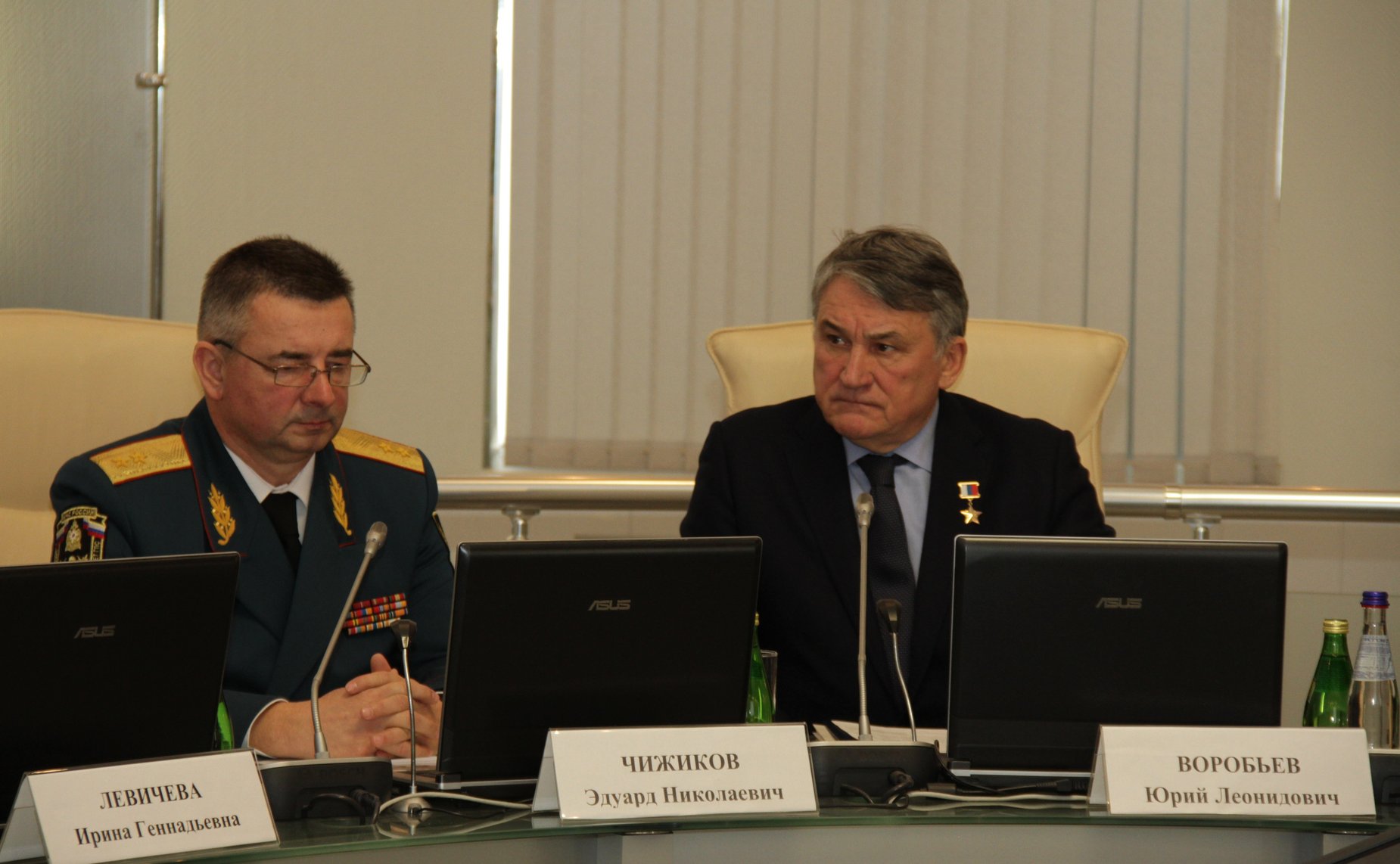 Ю. Воробьев выступил в качестве эксперта на «круглом столе» в Санкт-Петербургском университете ГПС МЧС России