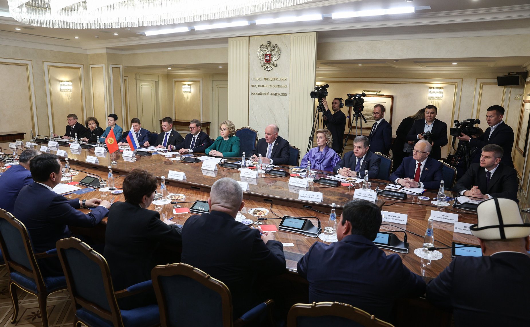 Валентина Матвиенко встретилась с Председателем Жогорку Кенеша Киргизской Республики Нурланбеком Шакиевым