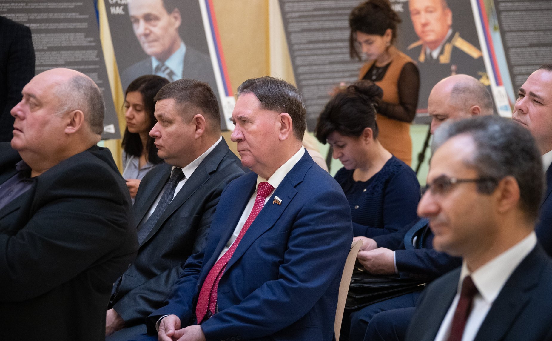 Открытие фотовыставки «Герои среди нас»