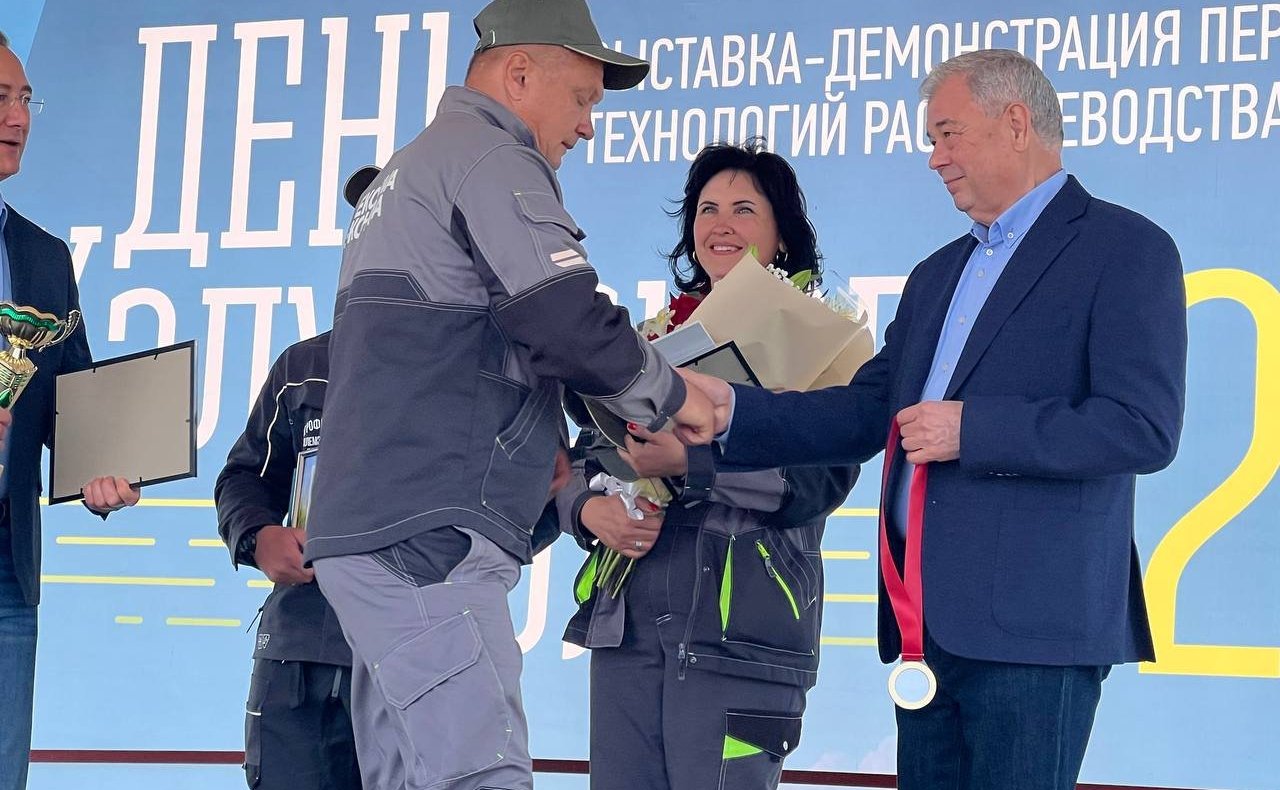 Анатолий Артамонов принял участие в мероприятиях Дня Калужского поля