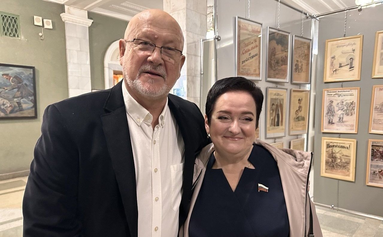 Лариса Мельник поздравила с 70-летним юбилеем Андрея Соболева — первого представителя Севастополя в верхней палате парламента России