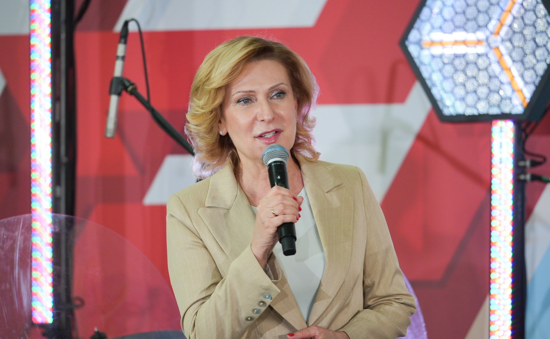 Инна Святенко