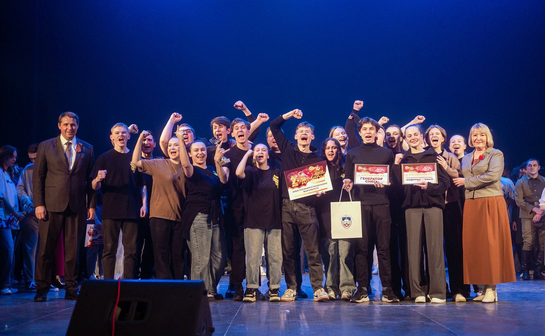 Молодежное студенческое шоу «Весна Победы», посвященное празднованию 80-летия Победы в Великой Отечественной войне состоялось в Йошкар-Оле