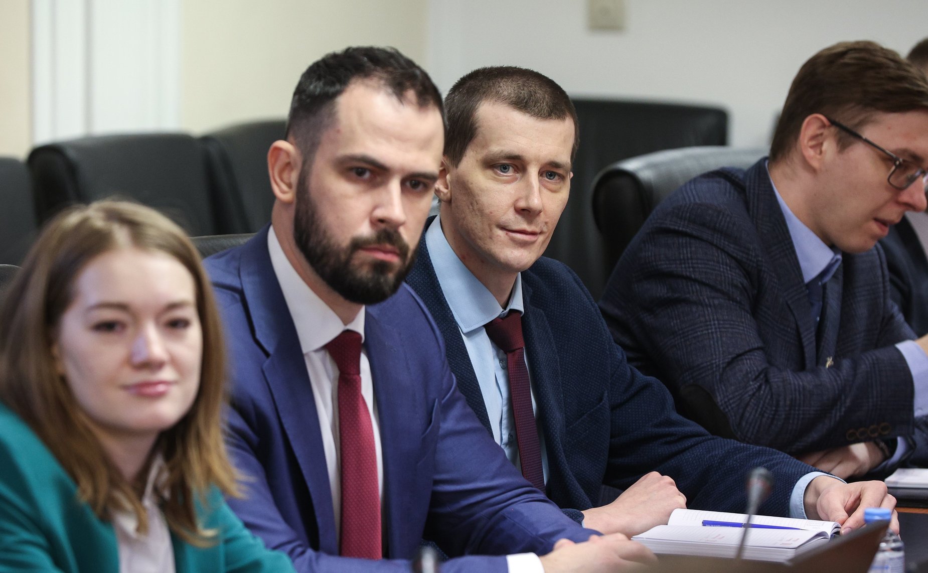 Владимир Джабаров провел встречу с сотрудниками Росфинмониторинга