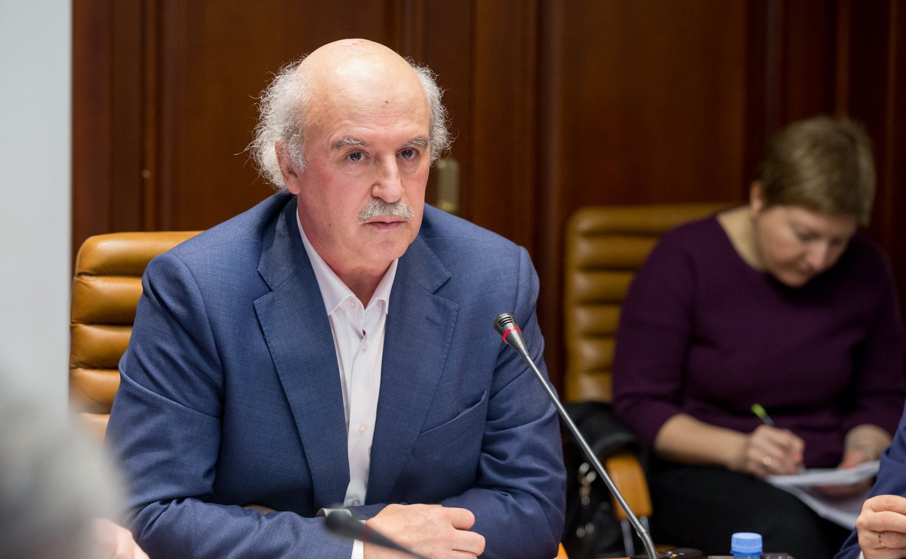 Олег Мироненко