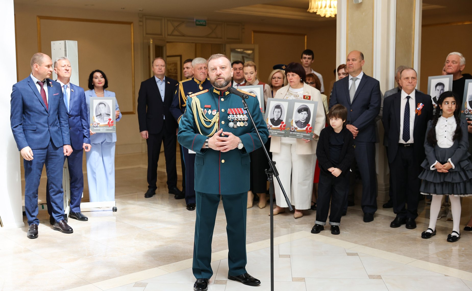 В Совете Федерации в преддверии Дня памяти и скорби состоялось торжественное открытие выставки «Память поколений»