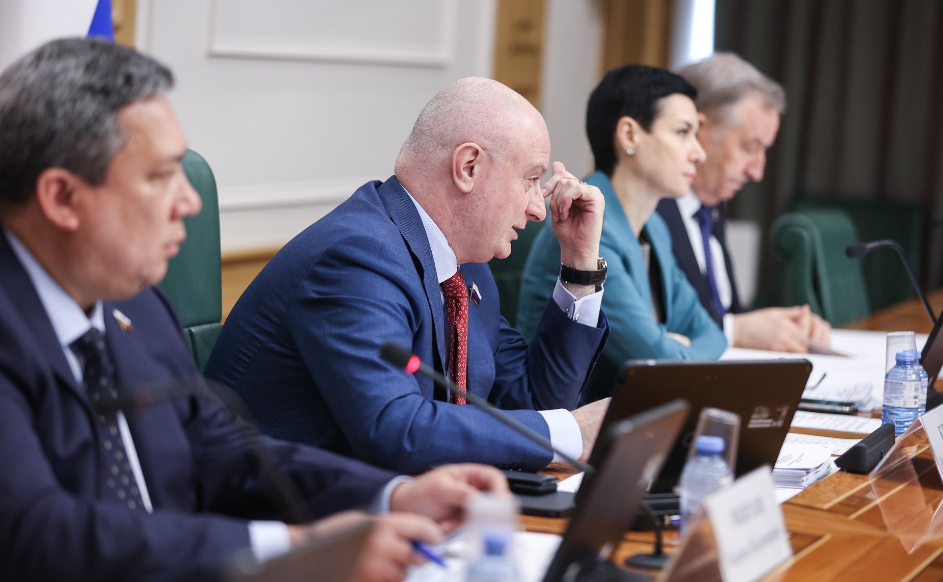 Заседание Комитета СФ по конституционному законодательству и государственному строительству