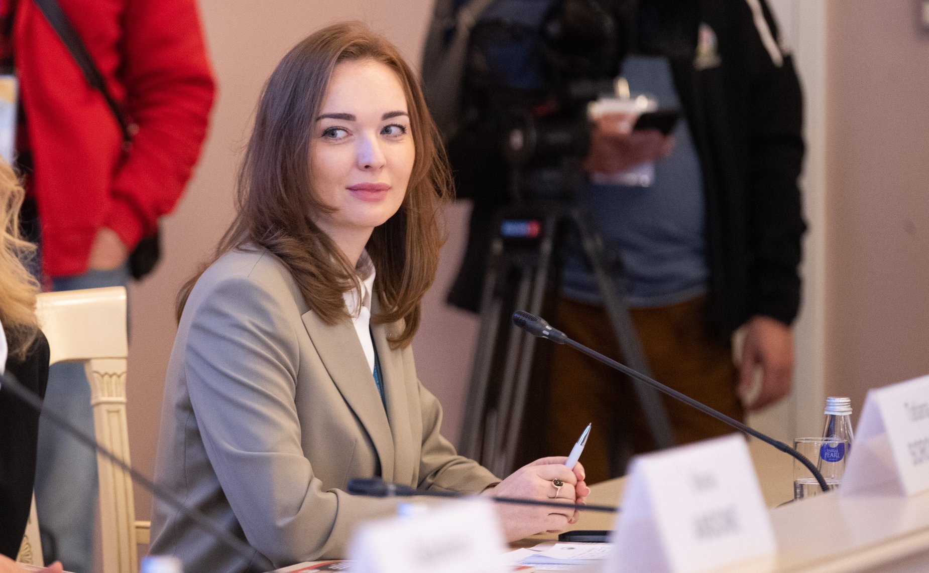 Тематическая сессия «Новые возможности занятости женщин на рынке труда»