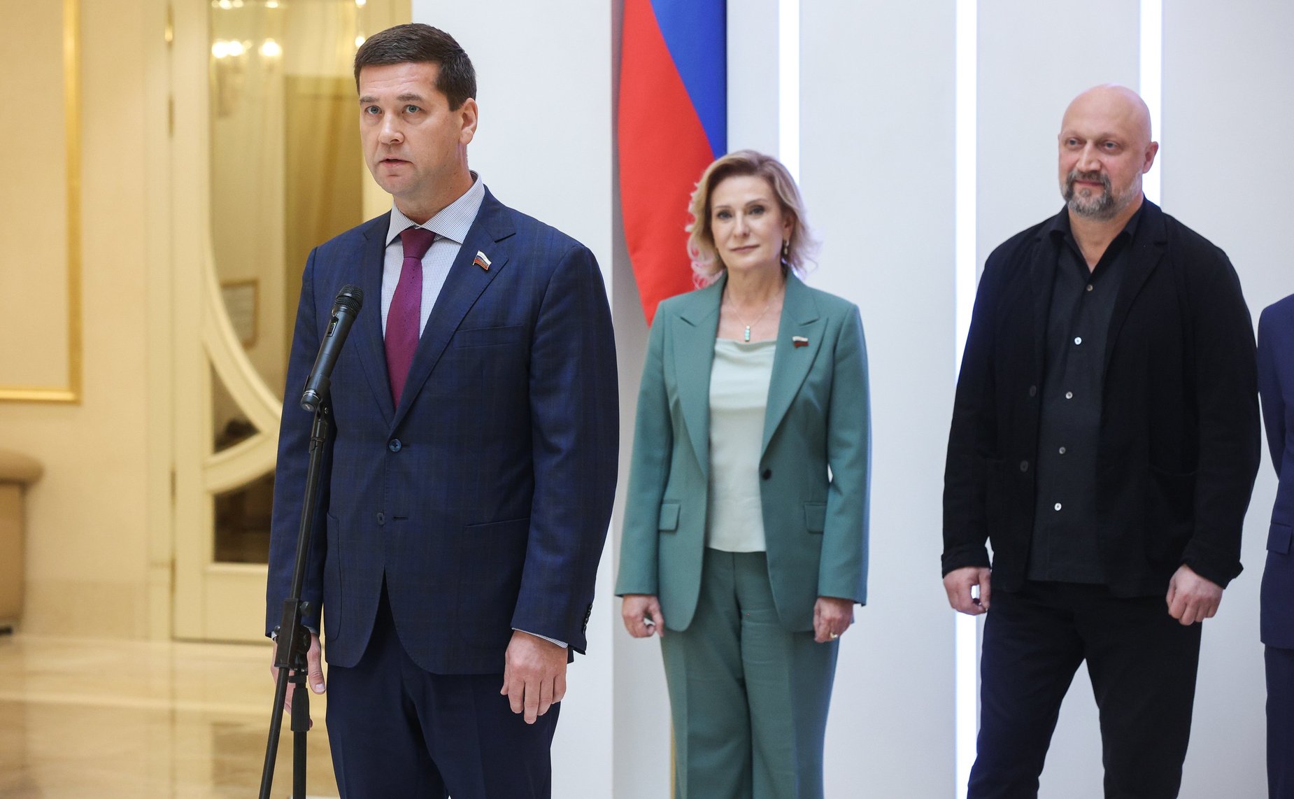 Инна Святенко и Андрей Чернышев поприветствовали в Совете Федерации детей, которые являются победителями и призёрами паралимпийских чемпионатов