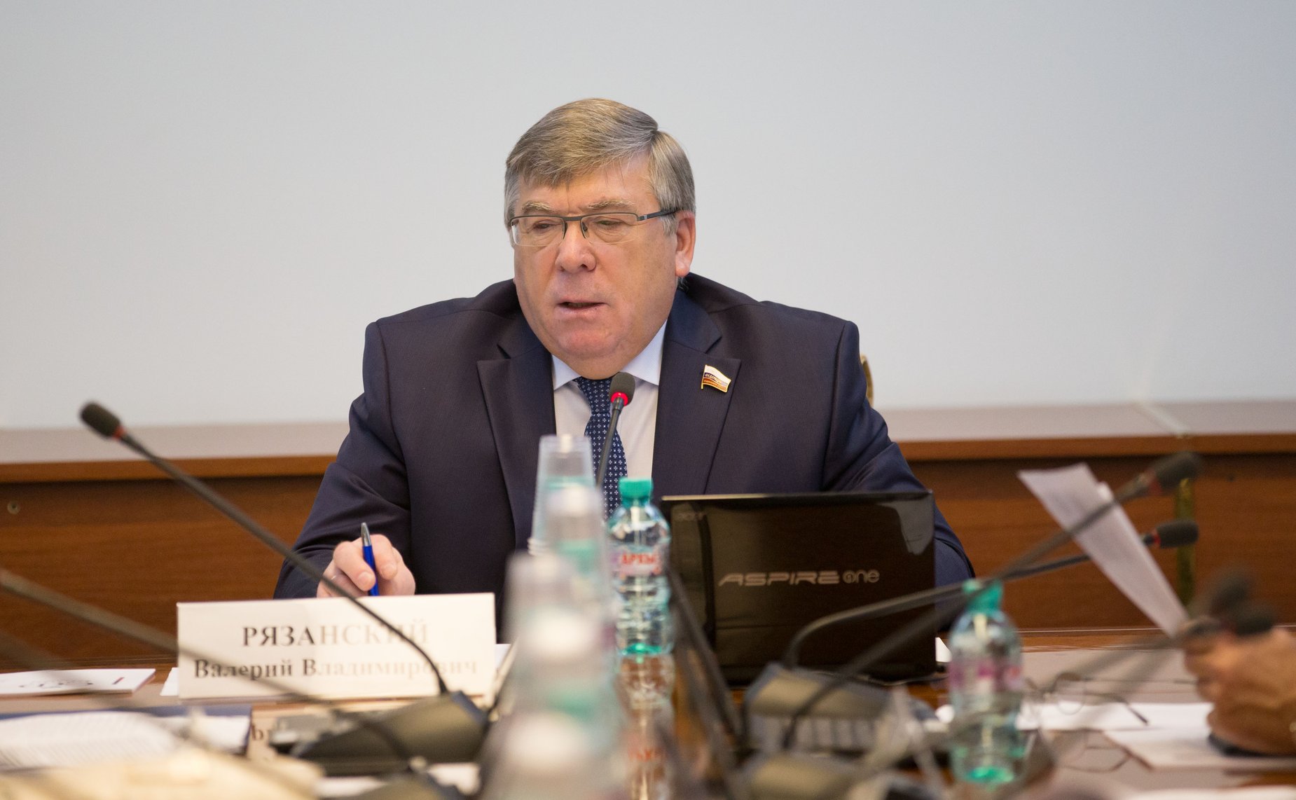 В. Рязанский Расширенное заседание Комитета СФ по социальной политике с участием представителей органов государственной власти Ленинградской области