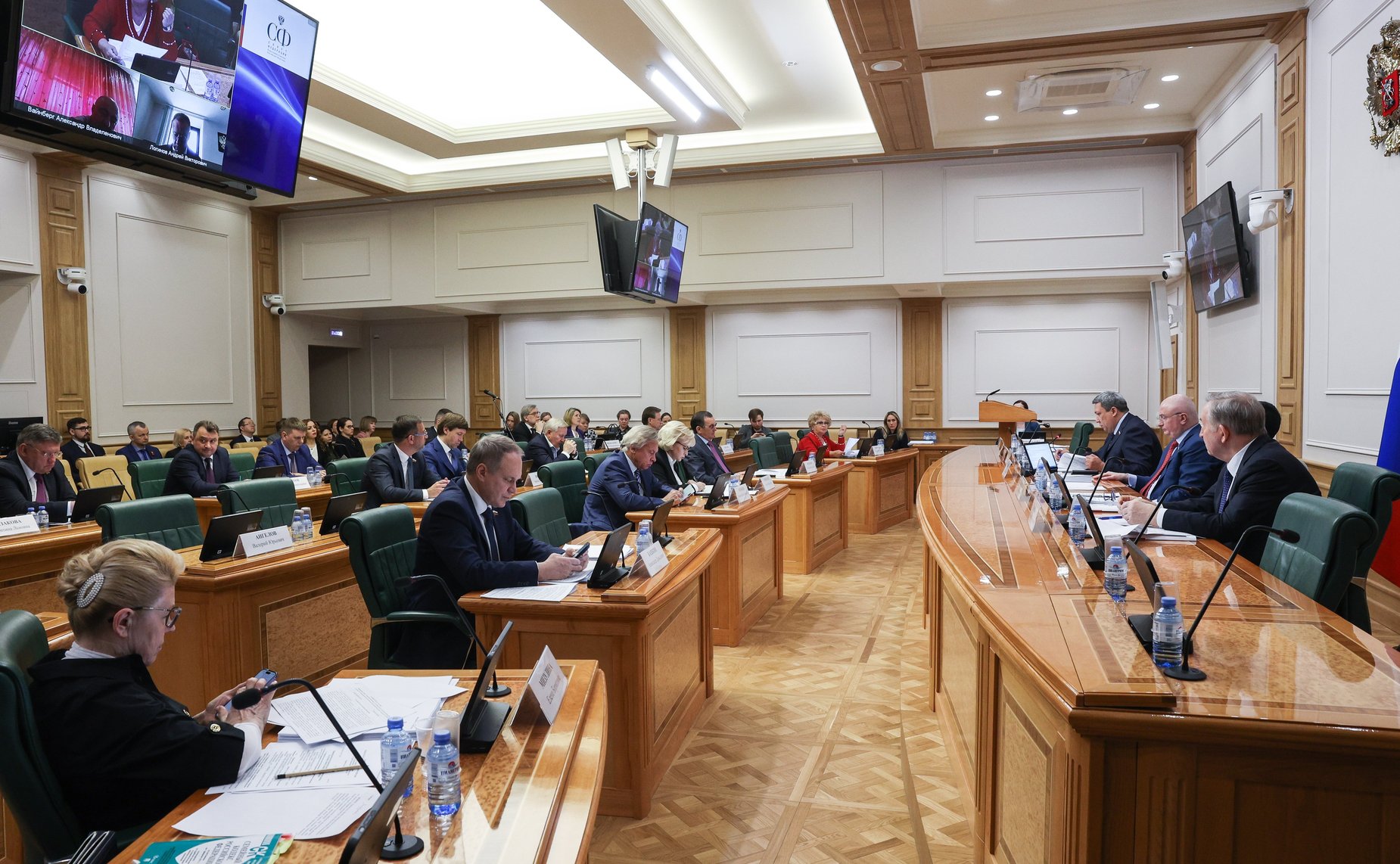 Заседание Комитета СФ по конституционному законодательству и государственному строительству