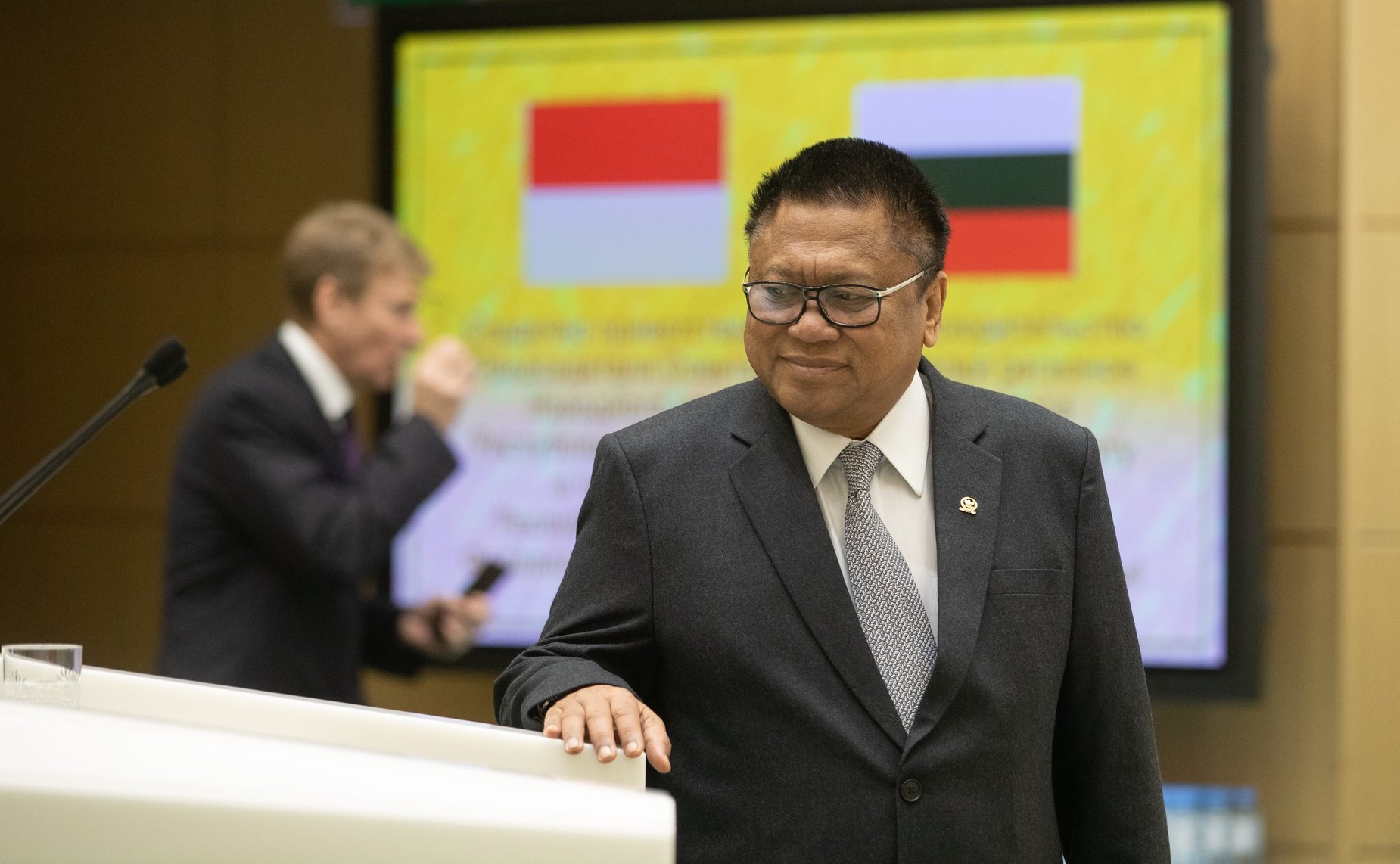 Председатель Совета представителей регионов Народного консультативного конгресса Индонезии Усман Сапта