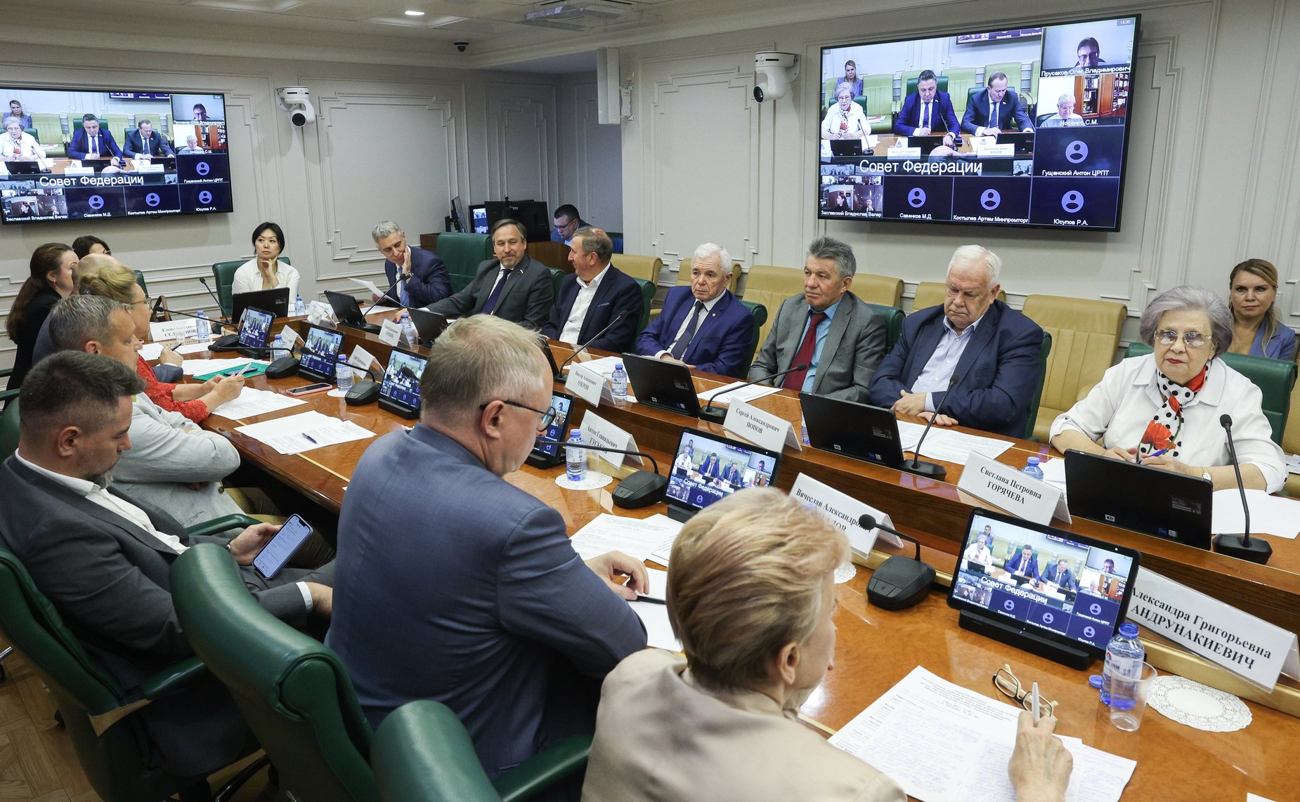 Заседание рабочей группы при Комитете СФ по Регламенту и организации парламентской деятельности по законодательному обеспечению развития национальной системы защиты прав потребителей