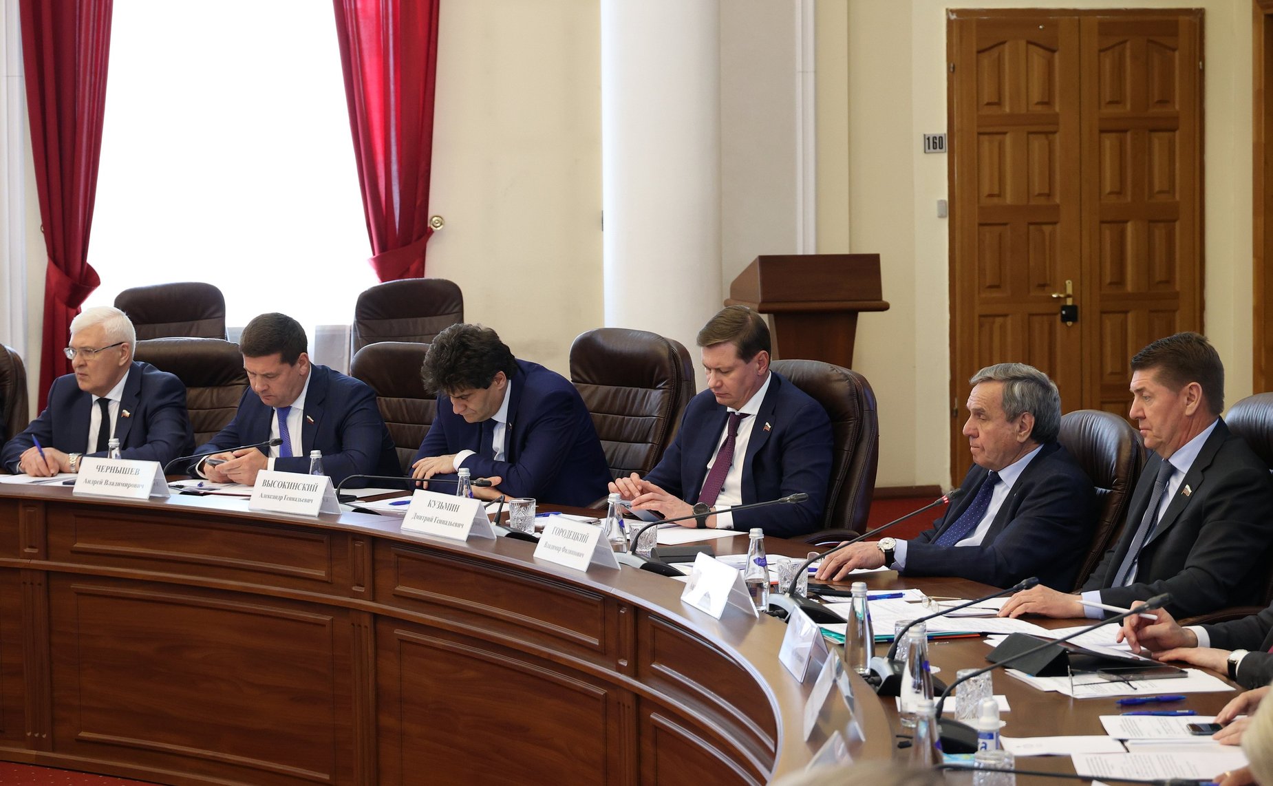 Сенаторы провели выездное совещание, посвященное реализации Постановления СФ о господдержке социально-экономического развития Иркутской области