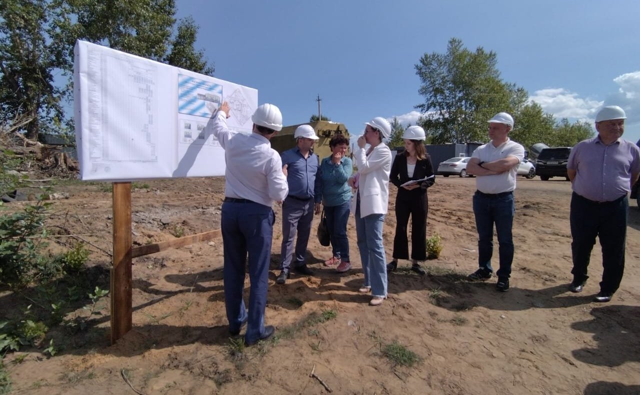 Сергей Михайлов провел совещание по вопросу строительства школы в городе Нерчинске Забайкальского края