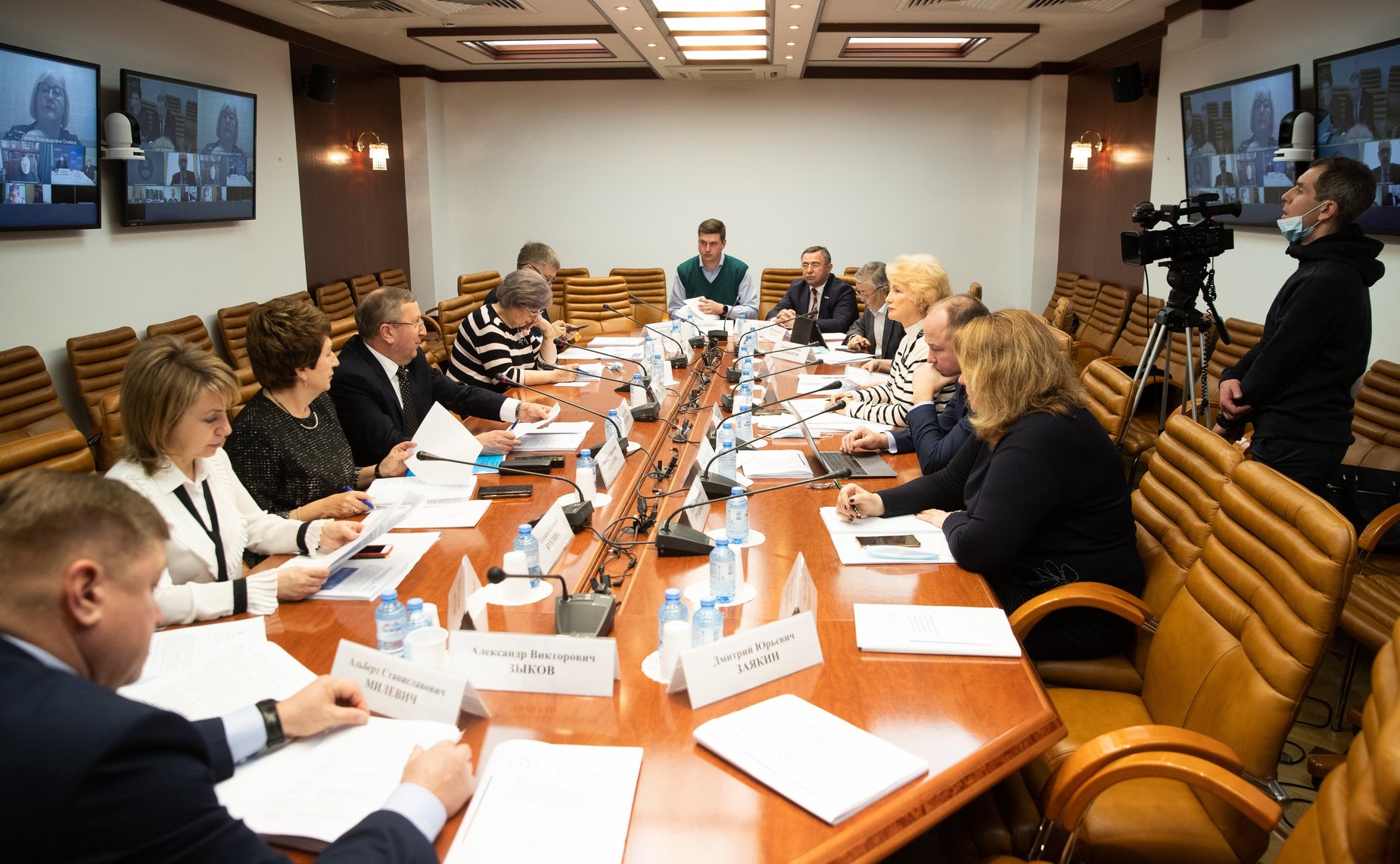 «Круглый стол» Комитета СФ по Регламенту и организации парламентской деятельности на тему «Практика применения законодательства об общественном контроле. Проблемы, пути решения»