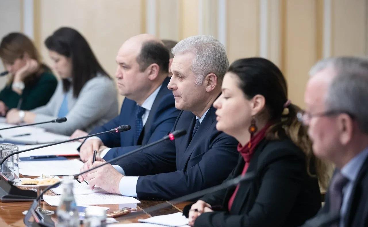 Встреча С. Мартынова с первым заместителем Председателя Ассамблеи Республики Мозамбик, Руководителем Административного совета Ассамблеи Антониу Жозе Амелией