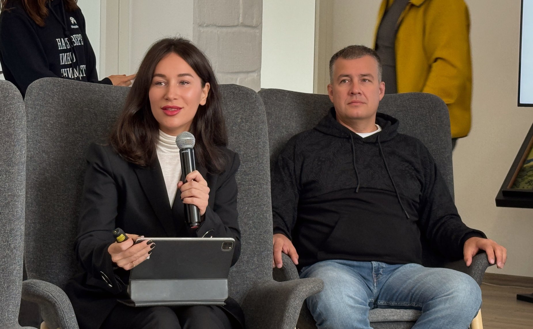 Елена Дягилева выступила спикером панельной дискуссии, посвящённой развитию малых городов. Обсуждение опыта разных субъектов страны состоялось в рамках деловой программы фестиваля в Никеле