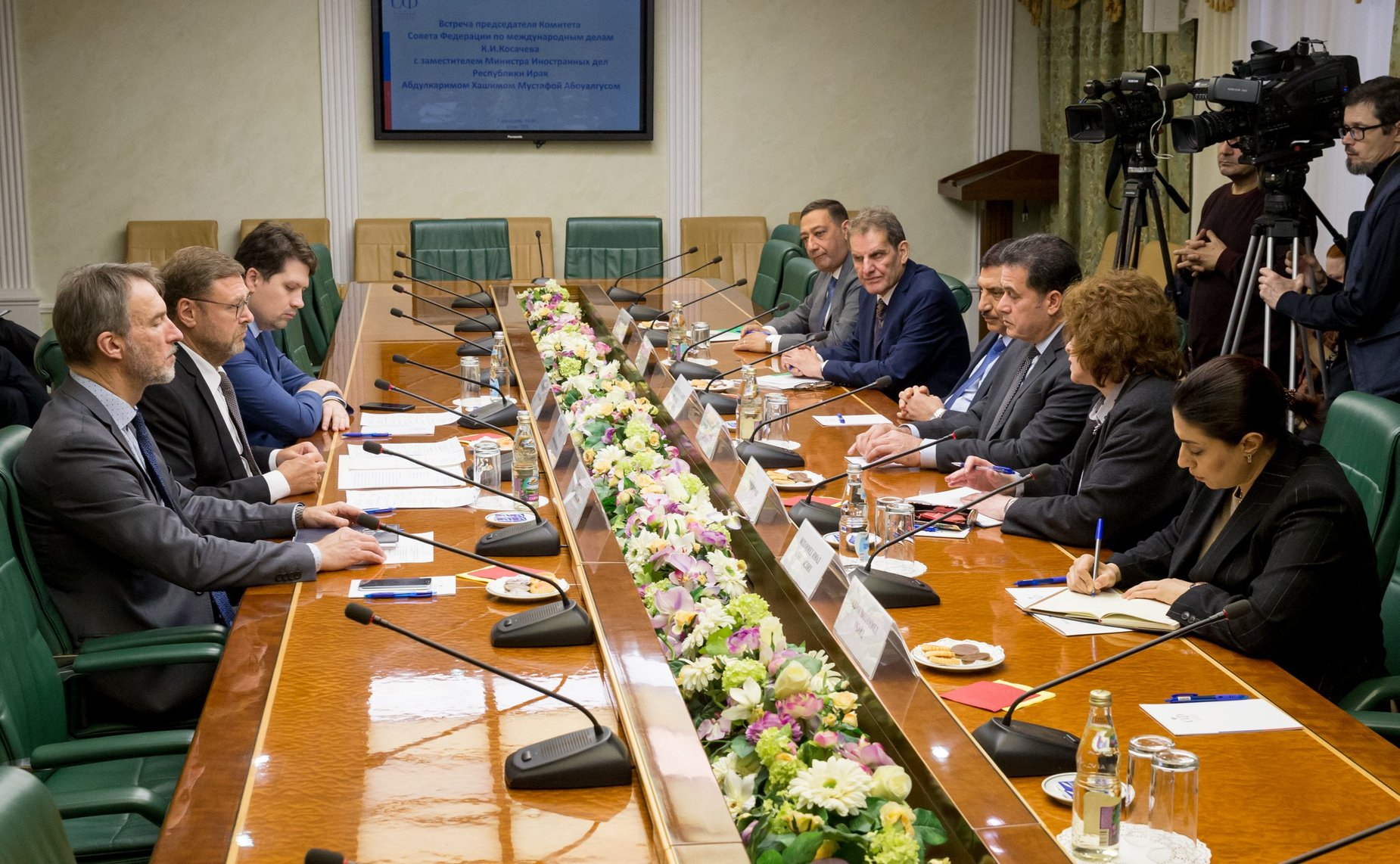 Встреча Константина Косачева с заместителем Министра иностранных дел Республики Ирак Абдулкаримом Хашимом Мустафой Абоуалгусом