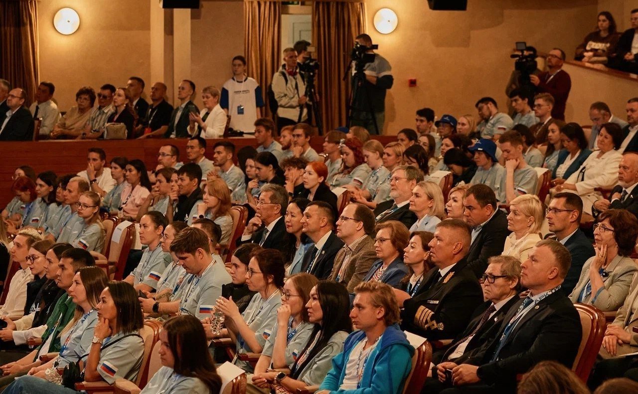 Денис Гусев принимает участие в IV Всероссийском форуме-фестивале «Арктика. Лед тронулся»