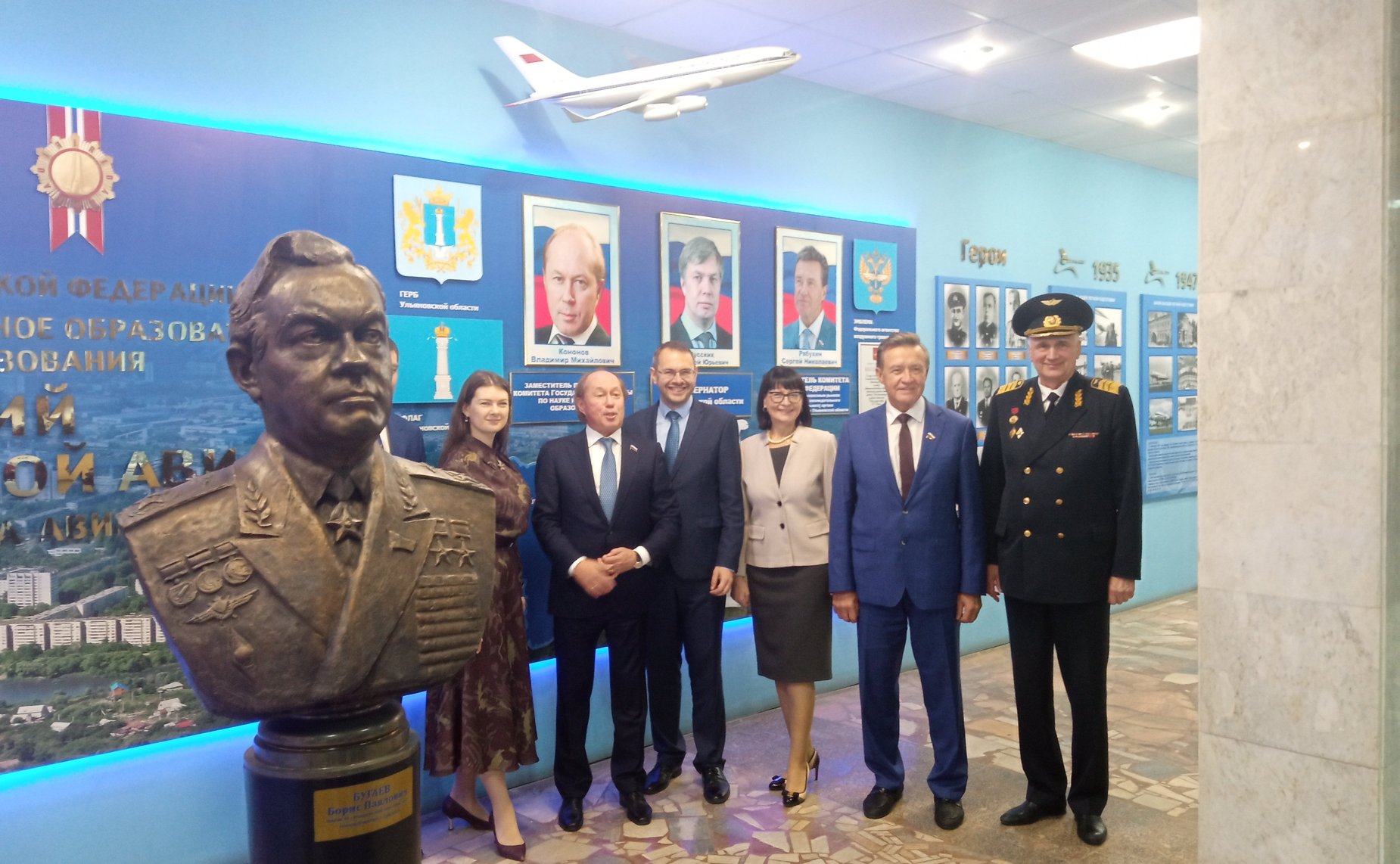 Сергей Рябухин в ходе рабочей поездки в регион принял участие в работе круглого стола по вопросу законодательного определения статуса музеев образовательных организаций