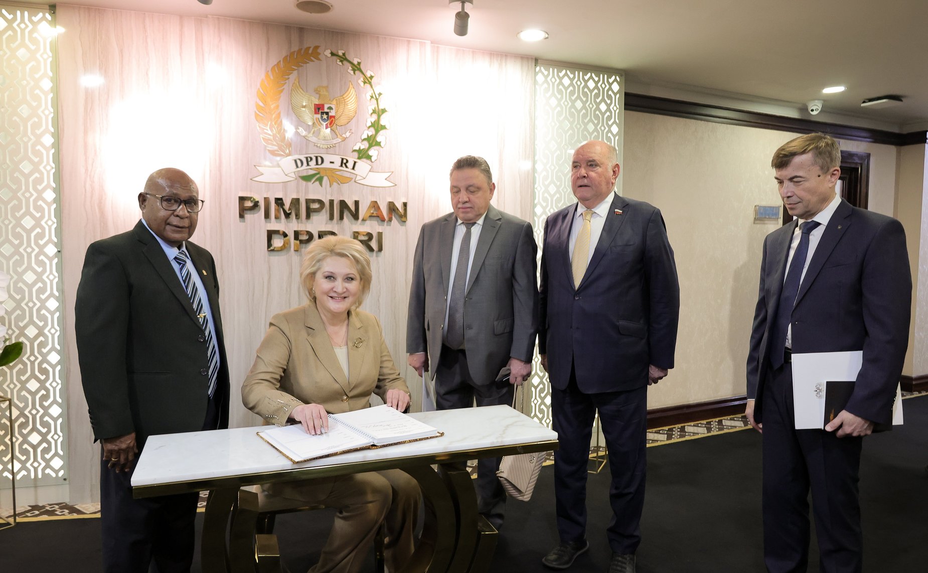 В рамках визита в Республику Индонезия делегация Совета Федерации провела ряд встреч