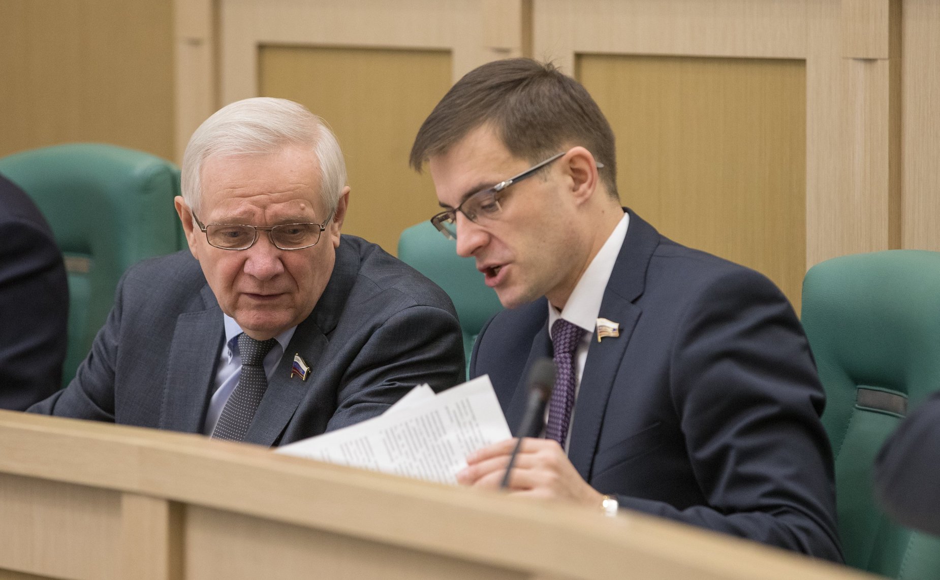 В. Марков и Д. Шатохин