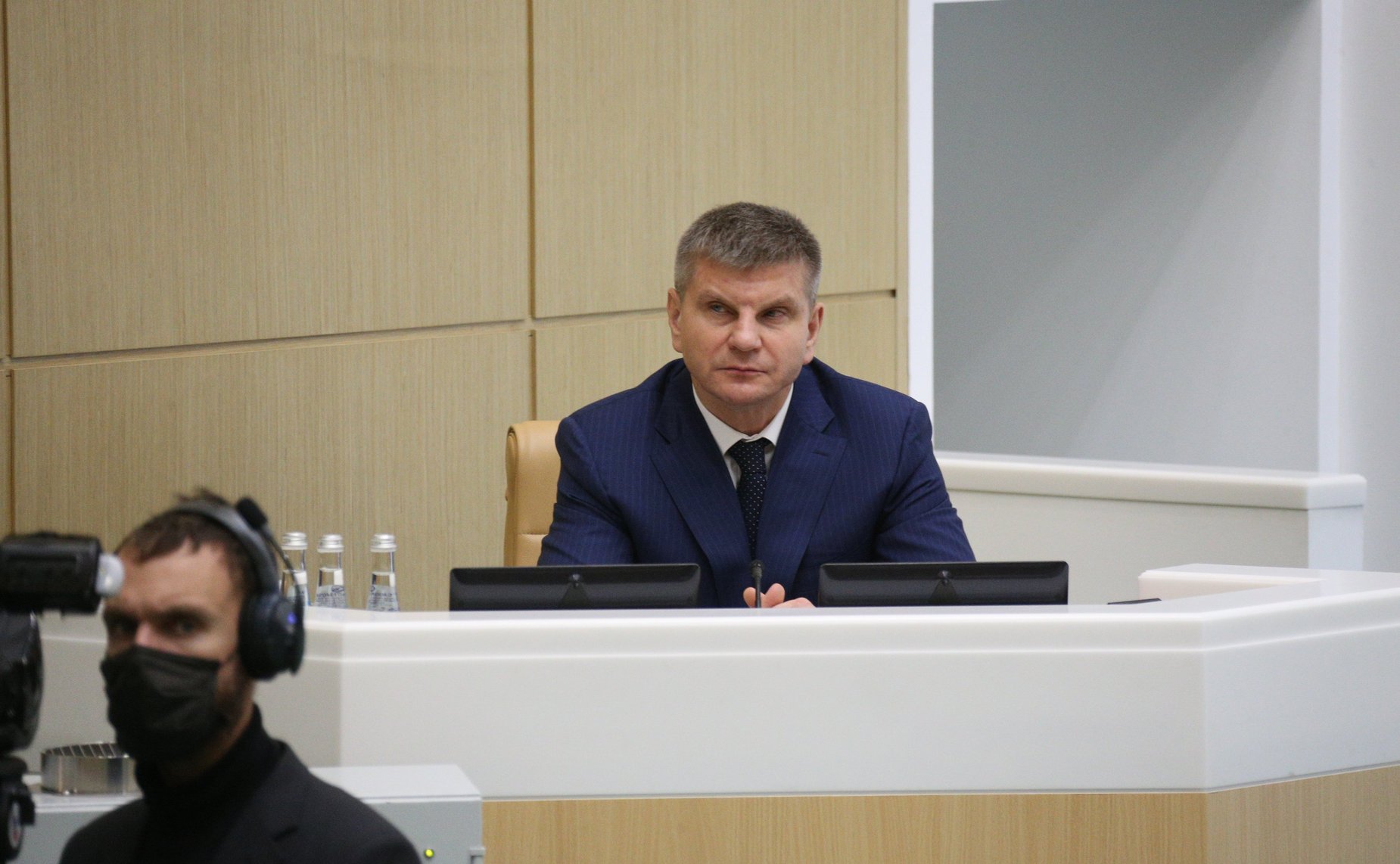 Геннадий Голов