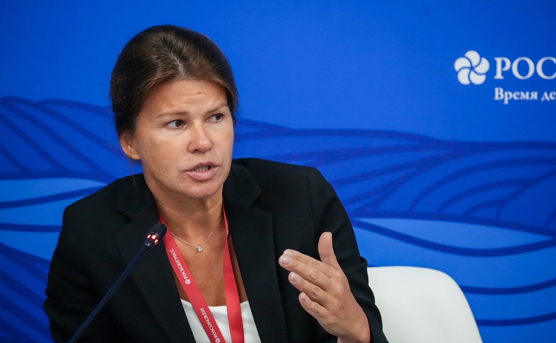 Сессия «Роль Сибири в развороте на Восток – как использовать дальневосточный опыт?». Сенаторы принимают участие в VIII Восточном экономическом форуме