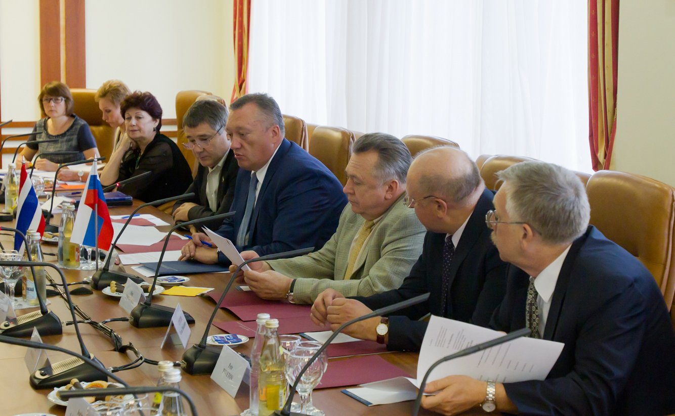 08-07 Тюльпанов встреча Тайланд 2