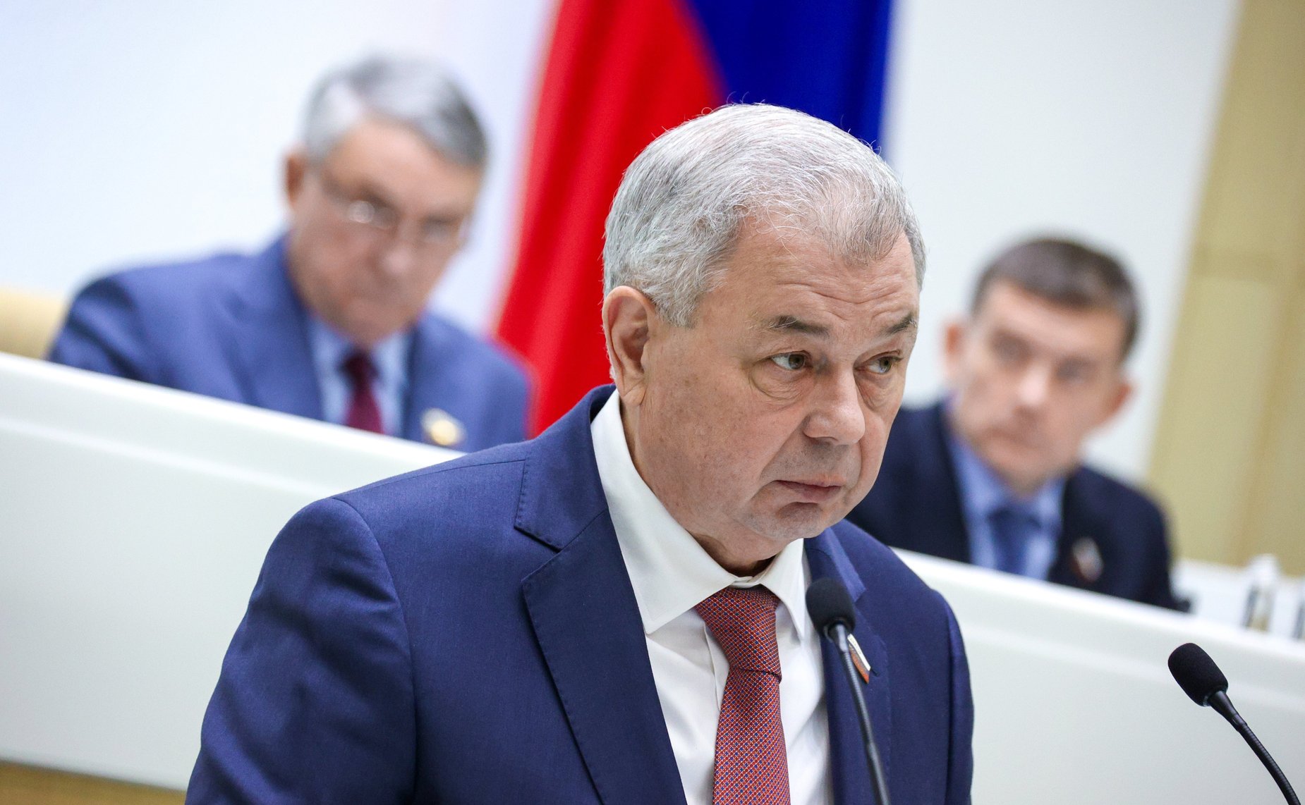 Анатолий Артамонов