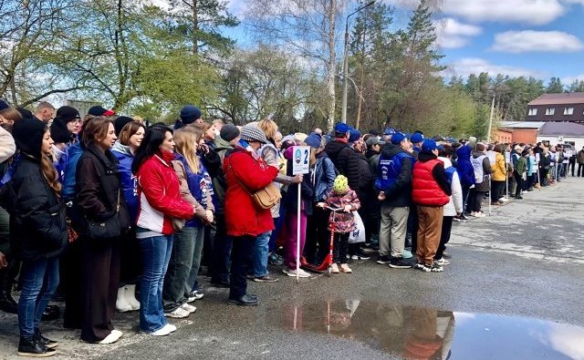 Виктор Шептий принял участие в традиционном весеннем субботнике