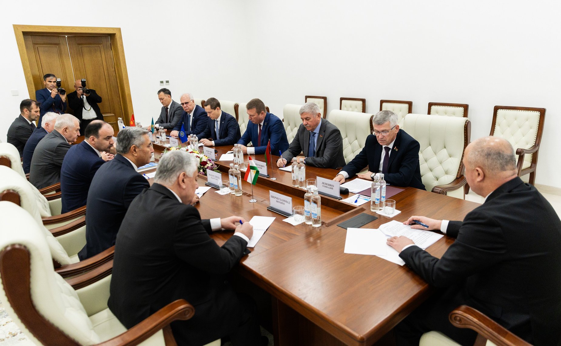 Встреча членов Координационного совещания с руководством Маджлиси намояндагон Маджлиси Оли Республики Таджикистан