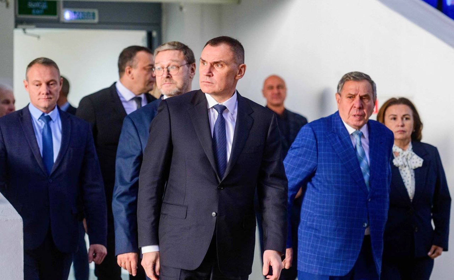 В рамках рабочей поездки сенаторы РФ совместно с главой Республики Марий Эл Юрием Зайцевым посетили в Йошкар-Оле универсальный крытый легкоатлетический манеж «Арена Марий Эл», учебный корпус Училища Олимпийского резерва