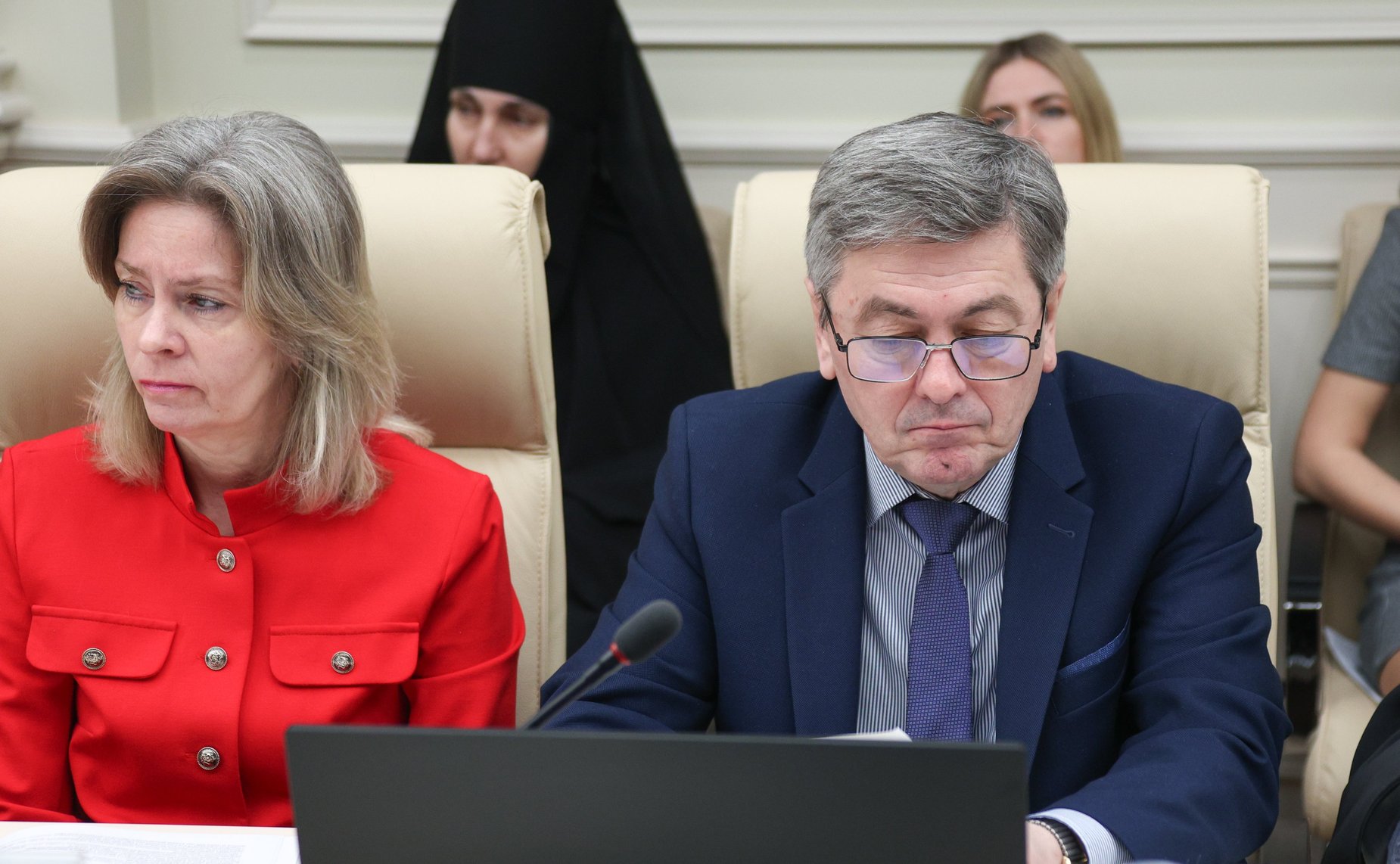 Круглый стол «Церковь, власть и общество: поддержка участников специальной военной операции и их семей» (в рамках XIV Рождественских парламентских встреч)