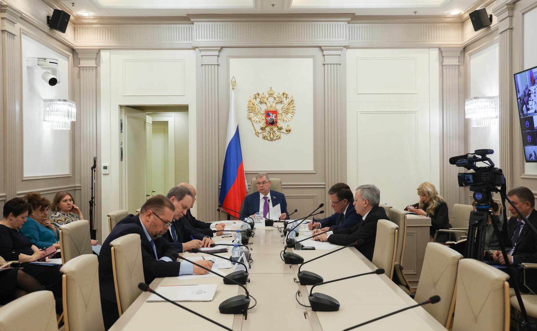 Заседание рабочей группы Комитета СФ по бюджету и финансовым рынкам по подготовке предложений по обеспечению сбалансированности бюджетов субъектов РФ с учетом их особенностей