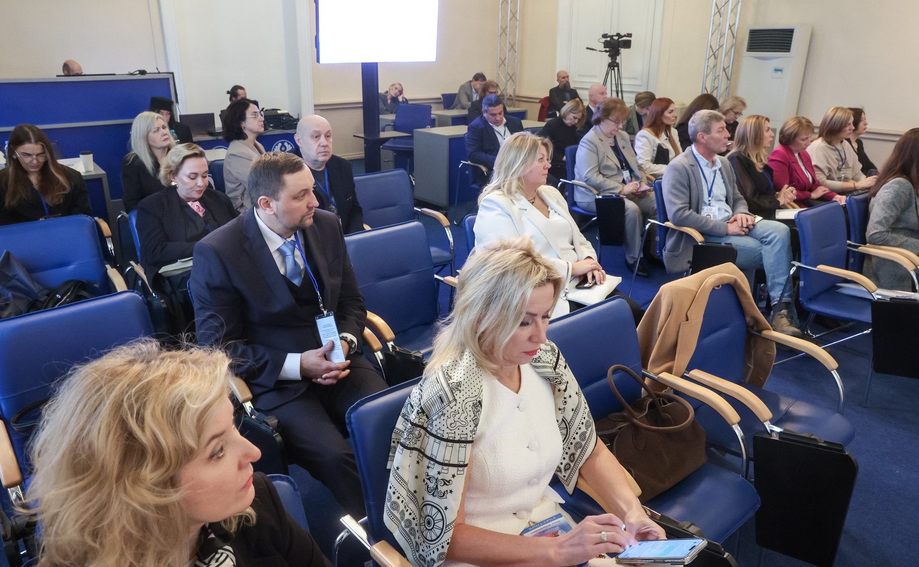 «Швейная отрасль: современный, индустриальный и креативный формат – факторы устойчивого развития, конкурентоспособности (тренды, проблемы, решения, интеграция)». IV Международный Форум «Содружество моды»