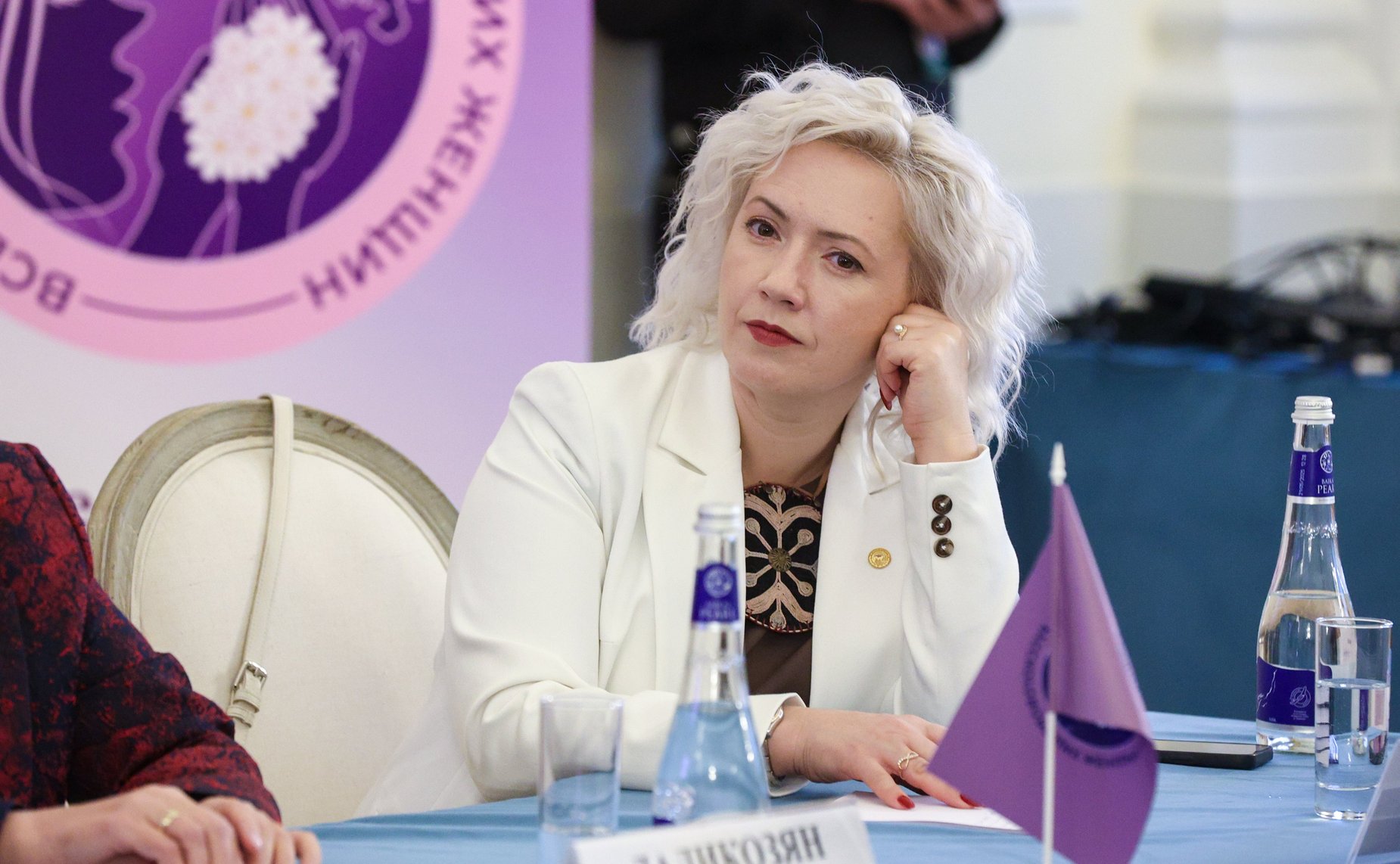 Тематическая сессия «Национальные традиции – основа Русского мира и созидания ради будущего». Международный форум «Женщины за сохранение традиций»