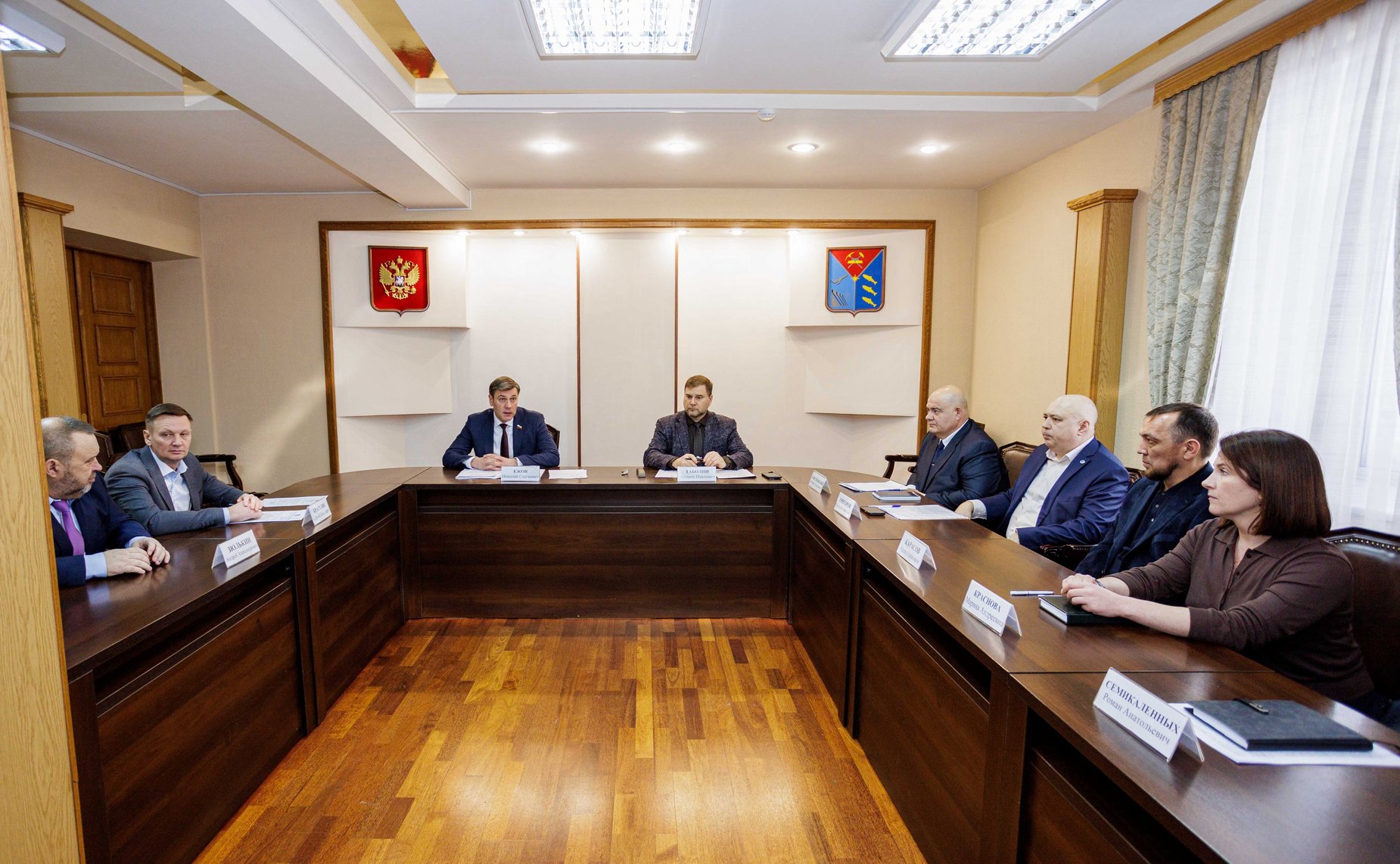 Николай Ежов обсудил с магаданскими рыбопромышленниками актуальные проблемные вопросы развития отрасли