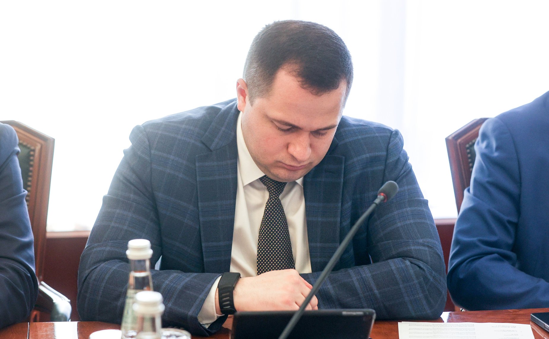 Встреча первого заместителя председателя Комитета СФ по бюджету и финансовым рынкам Александра Шендерюк–Жидкова с заместителем Председателя Совета представителей регионов Народного консультативного конгресса Республики Индонезия