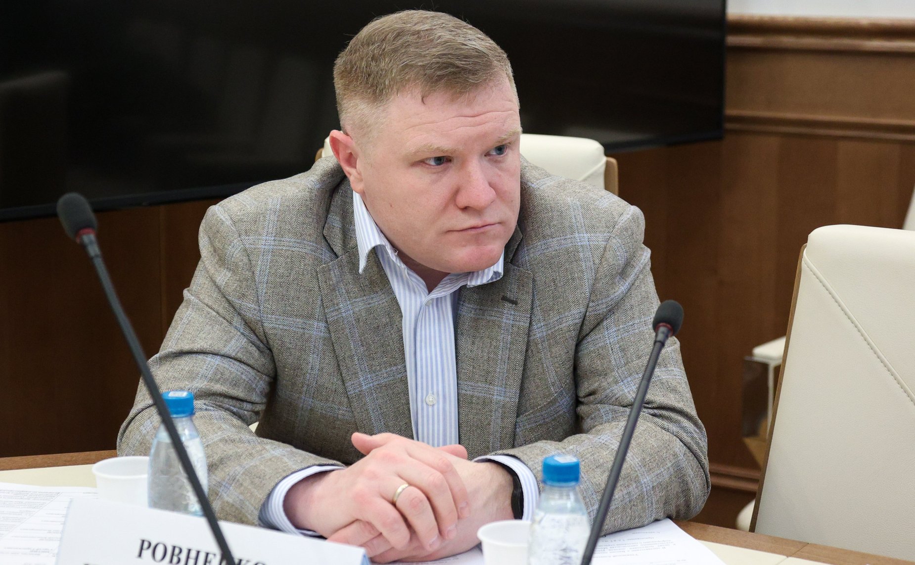 Совещание Комитета Совета Федерации по аграрно-продовольственной политике и природопользованию на тему «По вопросам регулирования рынка цветочной продукции в Российской Федерации»