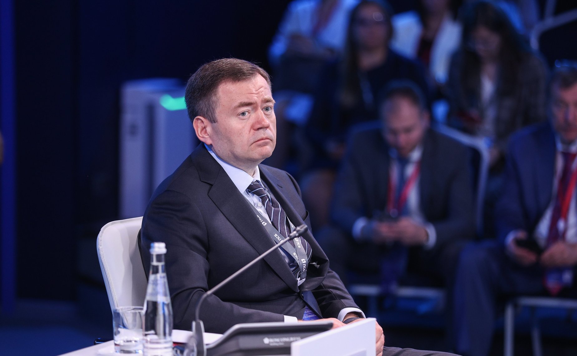 Дискуссионная сессия «Привлечение внебюджетного финансирования в реализацию проектов импортозамещения» в рамках Петербургского международного экономического форума