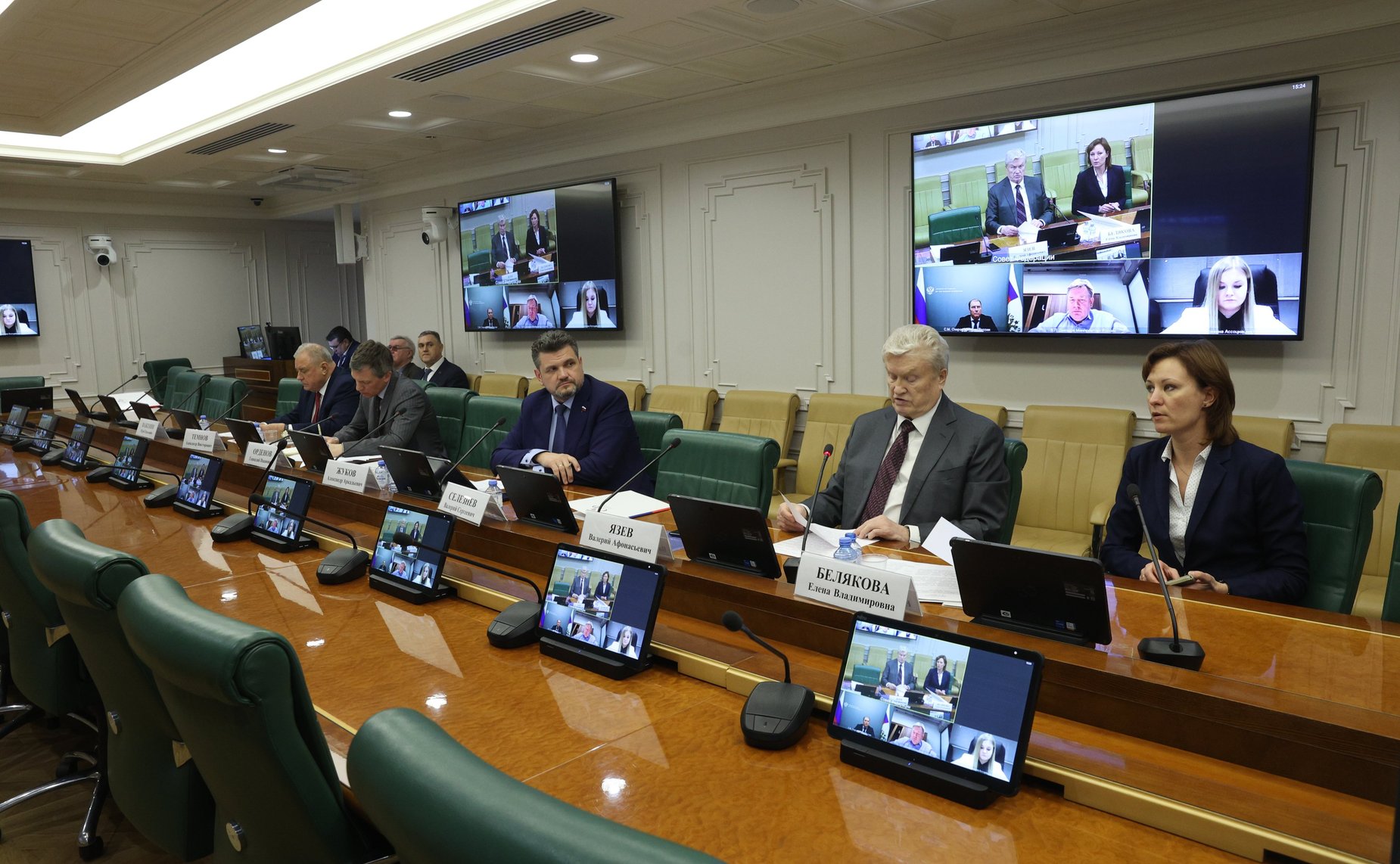 Круглый стол Комитета СФ по экономической политике совместно с Комитетом СФ по аграрно-продовольственной политике и природопользованию