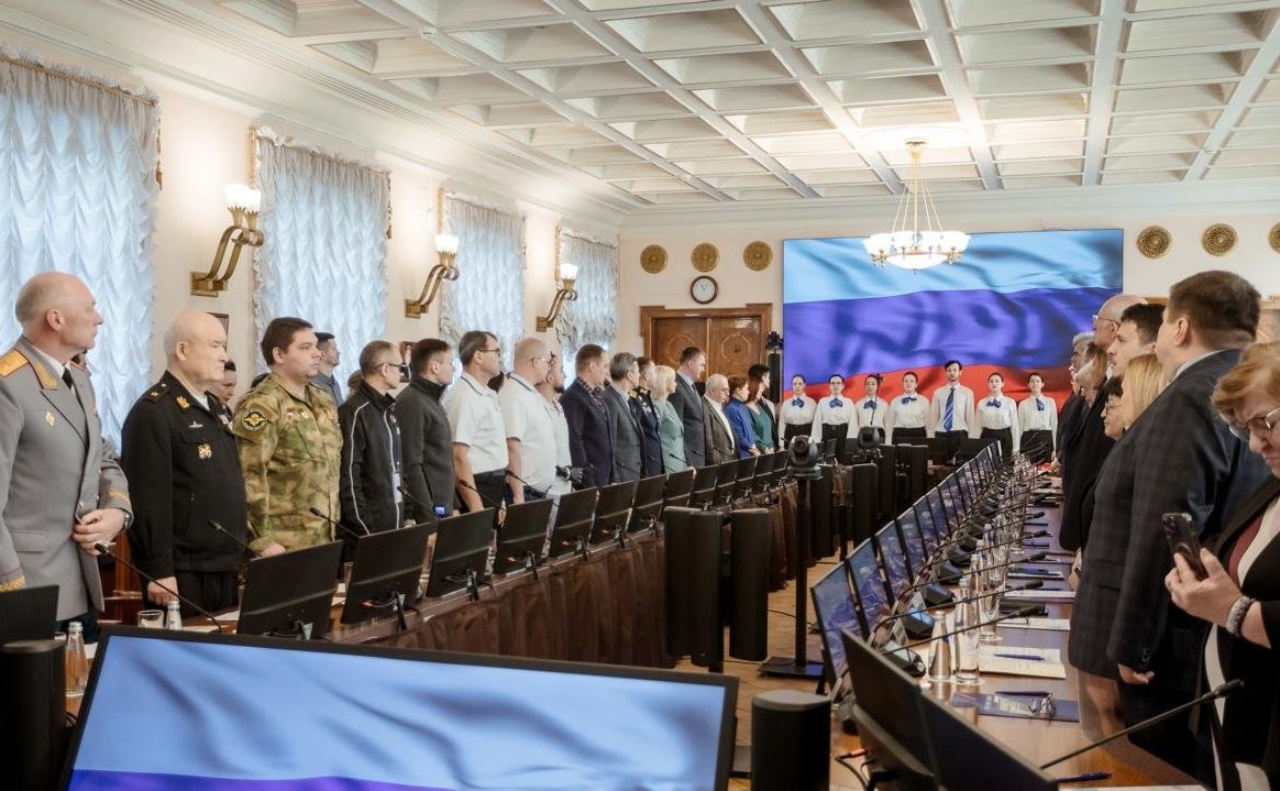 Владимир Нетёсов принял участие в Научно-практическом форуме «Профориентация, образование и трудоустройство участников специальной военной операции»