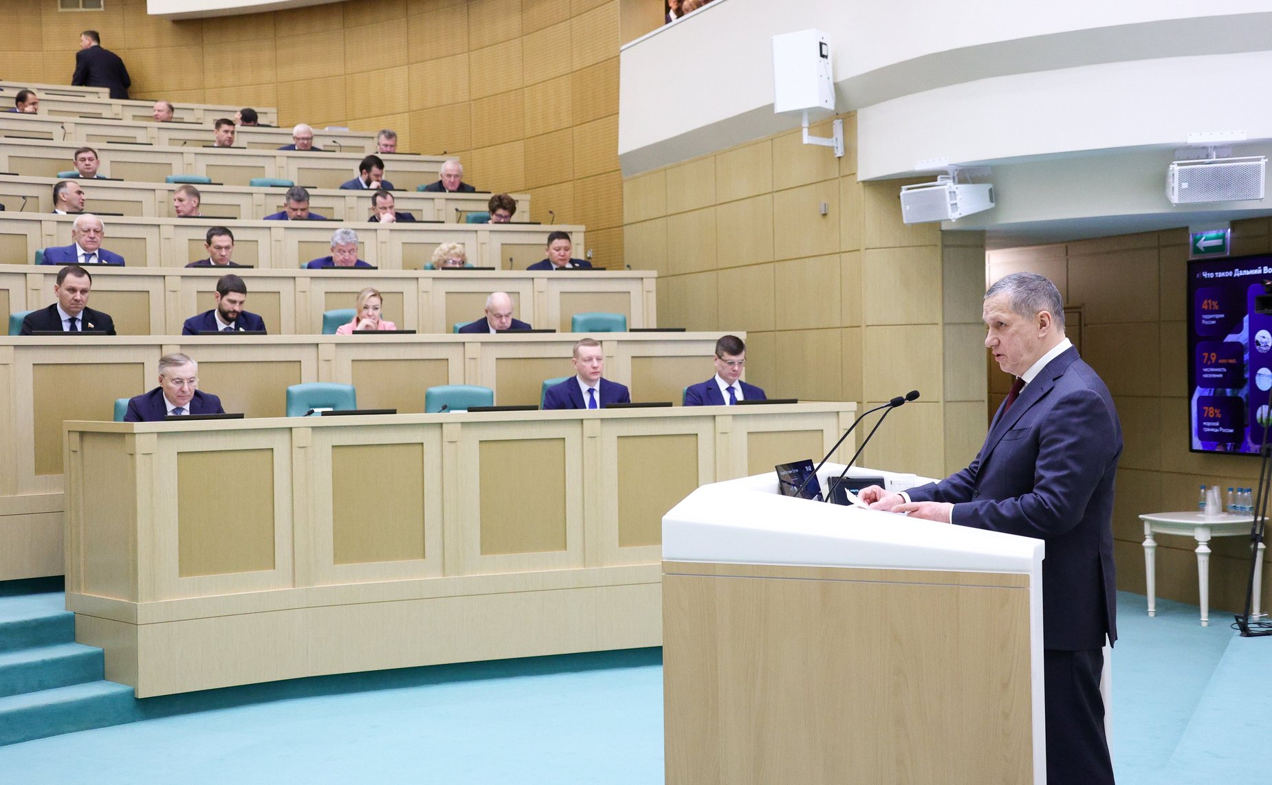 Заместитель Председателя Правительства Российской Федерации – полномочный представитель Президента Российской Федерации в Дальневосточном федеральном округе Юрий Трутнев