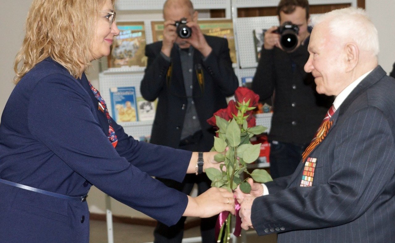 Наталия Косихина приняла участие в презентации книги — трехтомника «Пограничники в огне Афганистана»