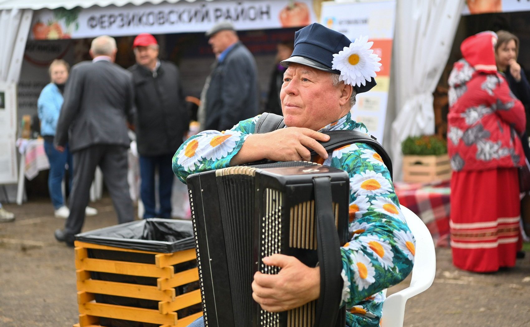 Анатолий Артамонов в Калуге дал старт работе трехдневной выставки-ярмарки «Калужская осень-2022»
