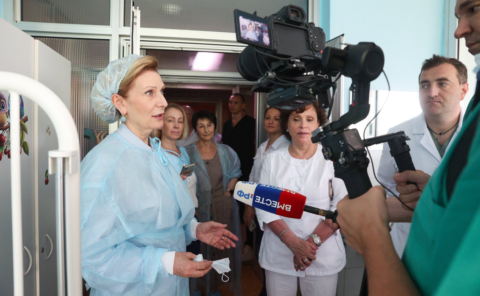 Заместитель Председателя Совета Федерации Инна Святенко посетила отделения ФГБУ «НМИЦ ССХ им. А.Н. Бакулева» Минздрава России