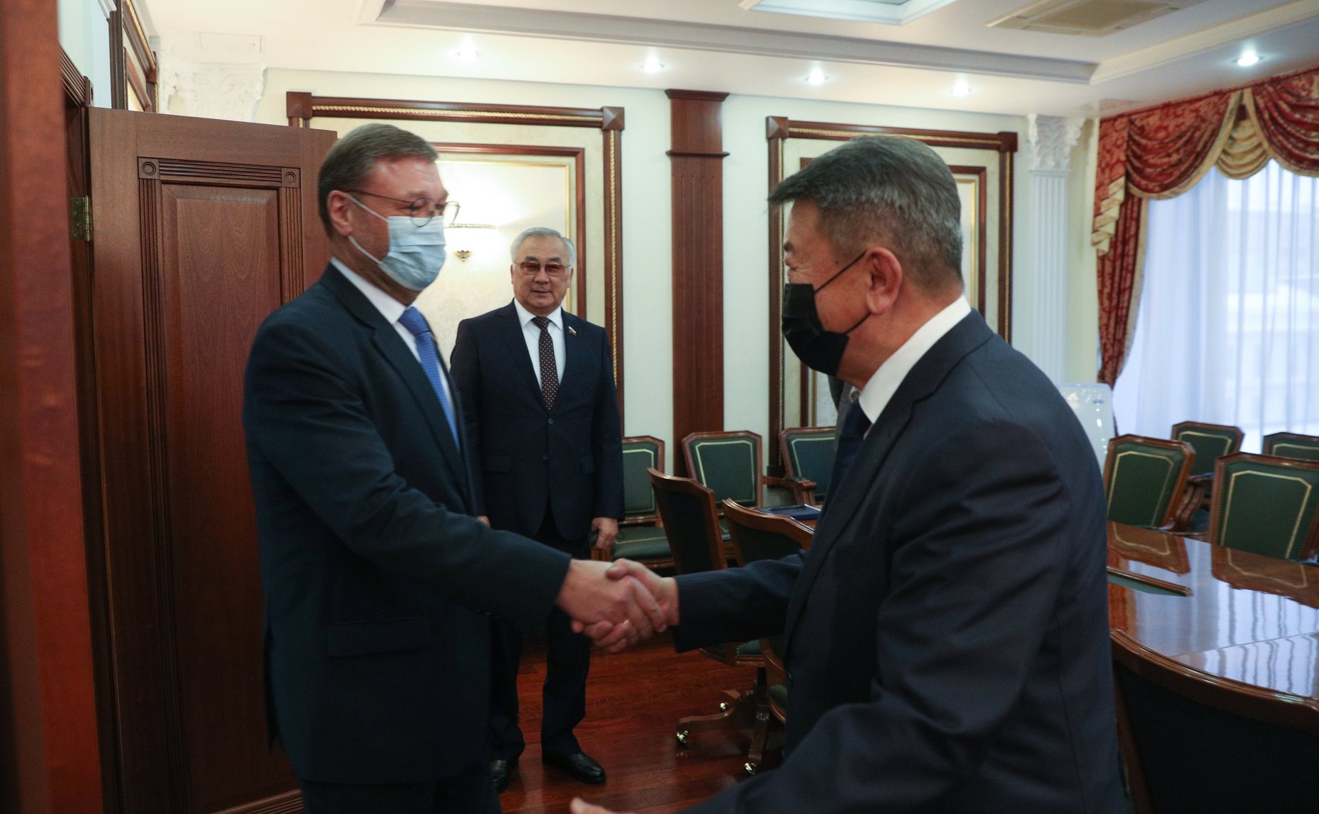 Встреча Константина Косачева с членом постоянного комитета по безопасности и внешней политике Великого государственного хурала Монголии, председателем группы по сотрудничеству парламентов РФ и Монголии