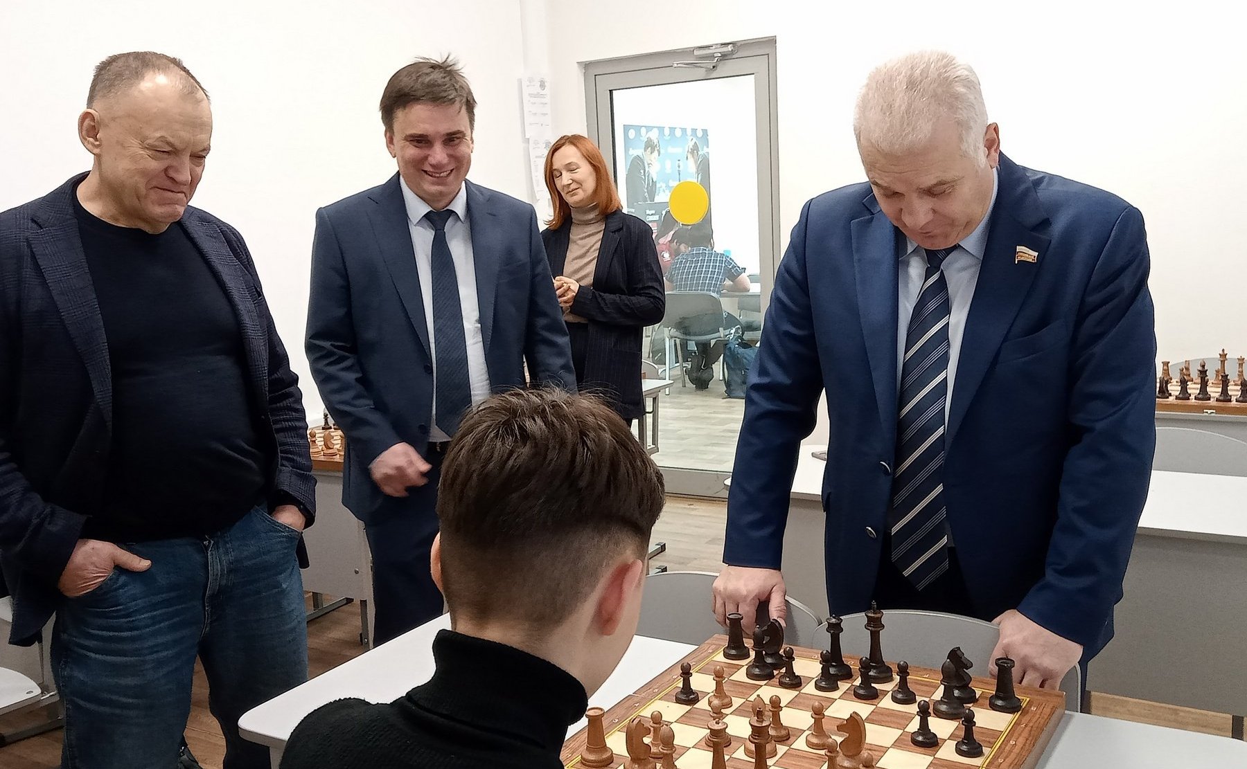 Сергей Мартынов встретился с руководителями и учениками Шахматной школы Сергея Карякина в Йошкар-Оле